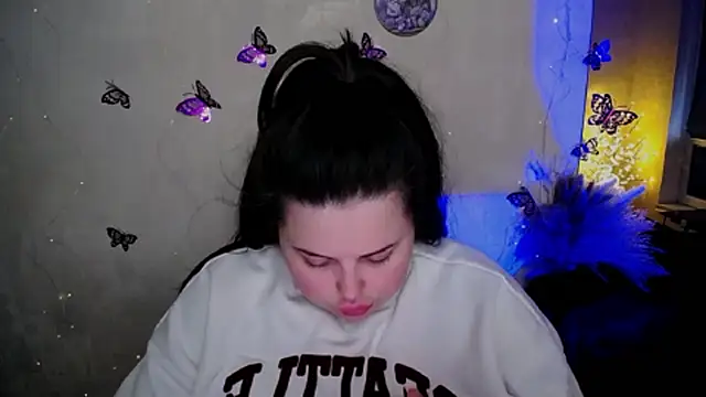 Emily_Mo's cam snapshot