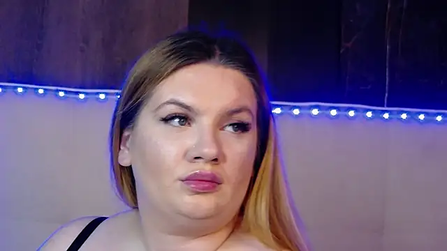 MelanieBrownn's cam snapshot