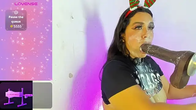 Alanna-sloppy live sex cam