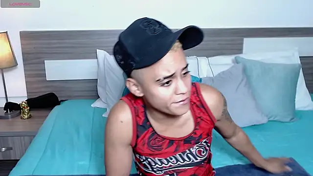 Liiamthompson live sex cam