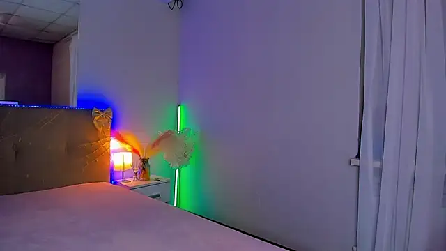 Laura_Leee live sex cam