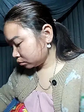 may-squirl live sex cam