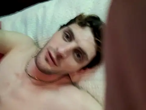 Drewpackn8 live sex cam