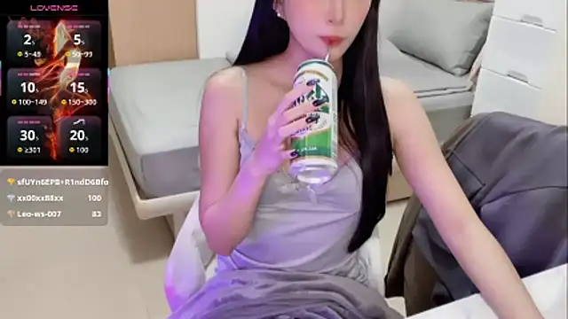 sexyy8818 live sex cam