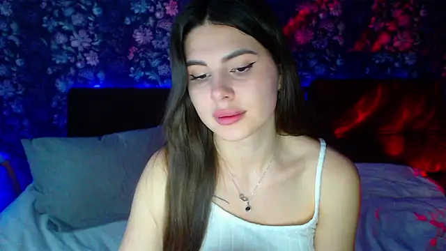 ViollinaLove's cam snapshot