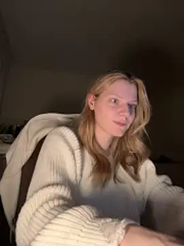 MaryHiggins live sex cam