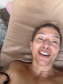 elmarsexydoll's cam snapshot