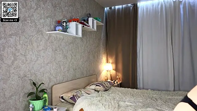 AnnyiBlue live sex cam