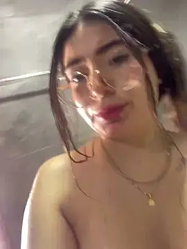 Mia_222's cam snapshot