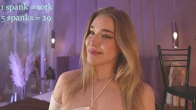 Smiley_Mia's cam snapshot