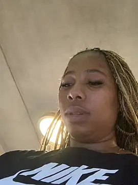 CurvyDesire1 live sex cam