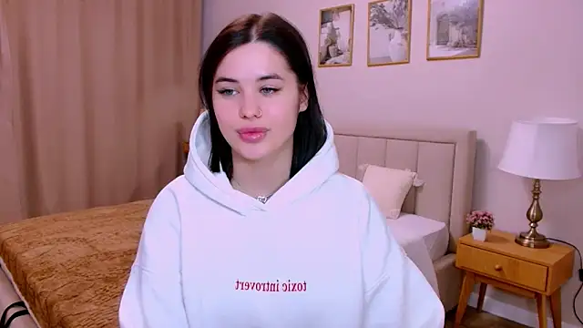 lil_angel_'s cam snapshot