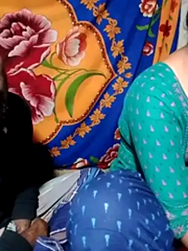 Hotcouple1100's cam snapshot