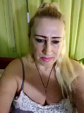 Esenia505 live sex cam