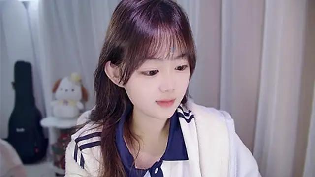 YUANYUAN-A live sex cam