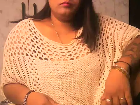 URs_RIYA's cam snapshot