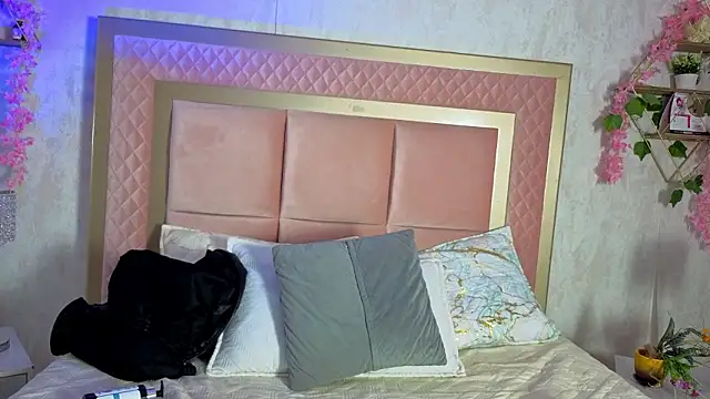 RobinBennett live sex cam