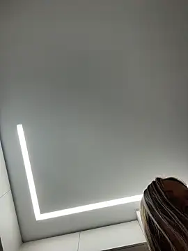 ElliRose live sex cam