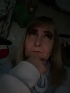 Irina2909@xh live sex cam