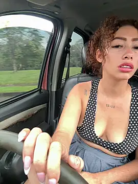 roxyrougee live sex cam
