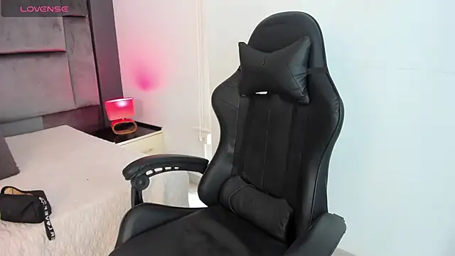 MarilynSmIith live sex cam