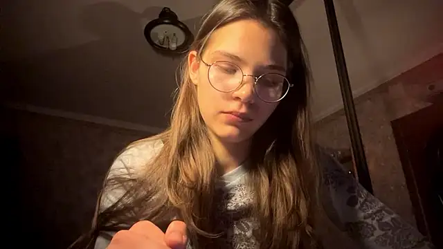 EdythRozier's cam snapshot