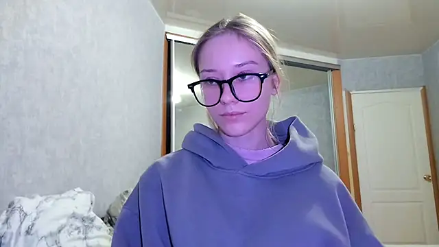 GlidedFill's cam snapshot