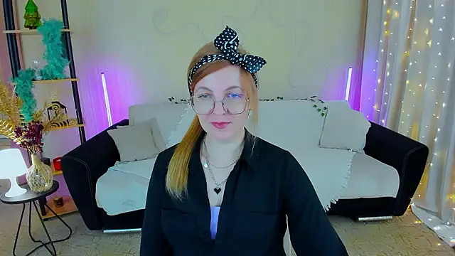 YourUniverser's cam snapshot