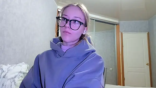 GlidedFill's cam snapshot