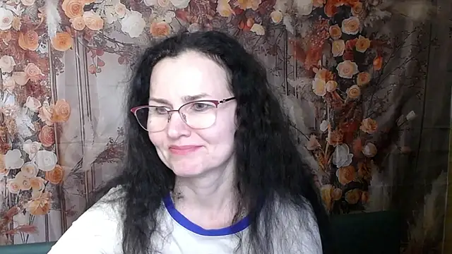 Miroslava_Happi's cam snapshot