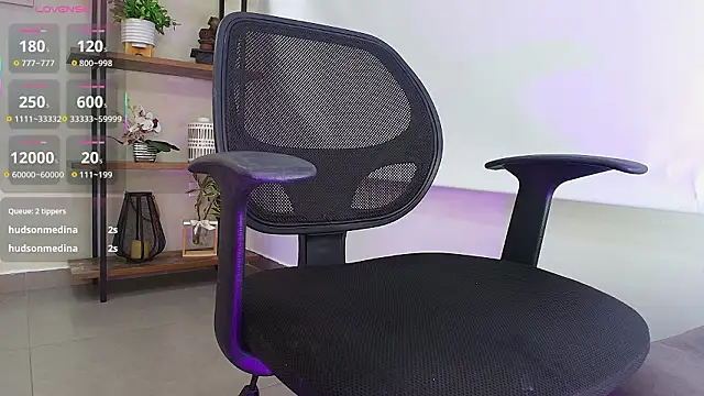 Sassy--Girl's cam snapshot