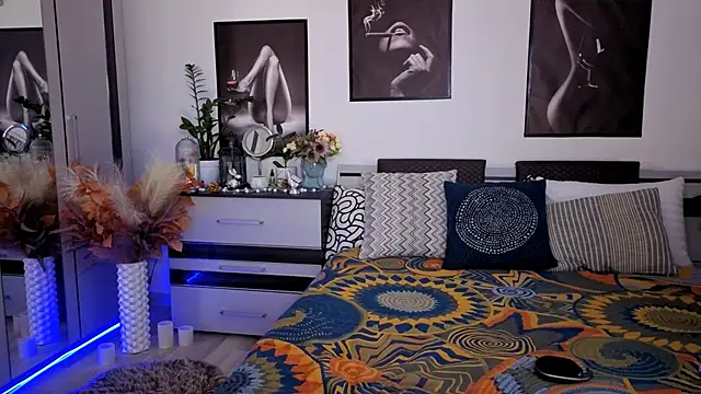 Redhotline's cam snapshot