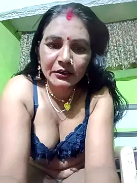 YOURFIVAA's cam snapshot