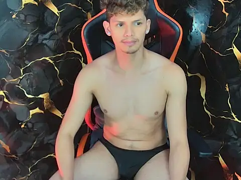 davilap_toyboy's cam snapshot