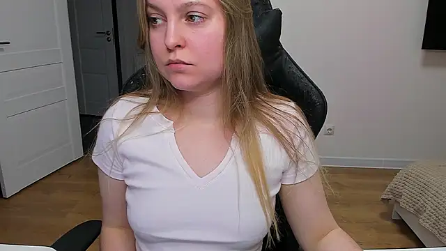 stacy_miracle's cam snapshot