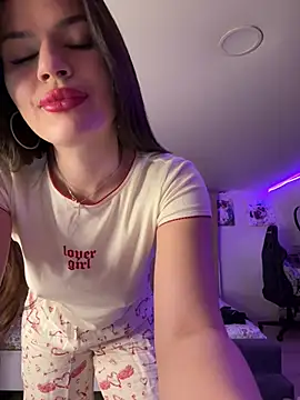 -MaybeBaby-'s cam snapshot