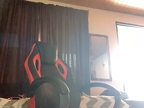 Nooneisthis live sex cam