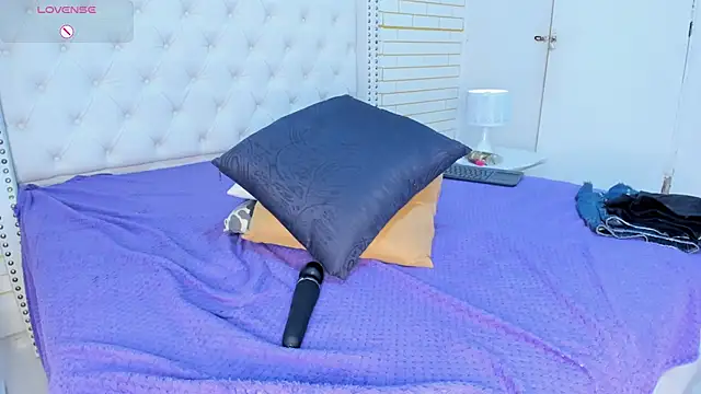 kylie_wilsson's cam snapshot