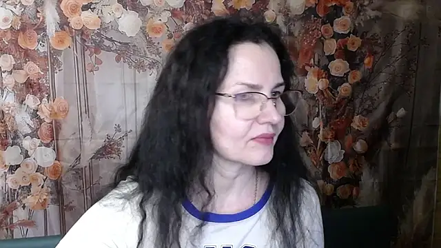 Miroslava_Happi's cam snapshot