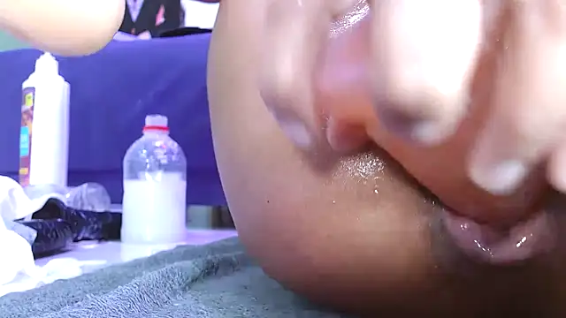 ginadpfisting live sex cam