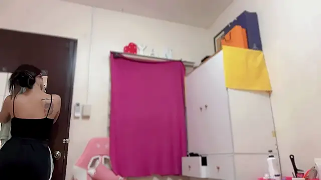 Yannyloves live sex cam