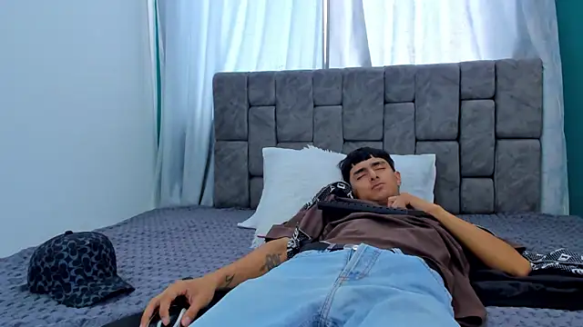 Anthony_carter's cam snapshot