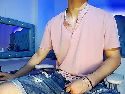 Oliver_Benedetti's cam snapshot