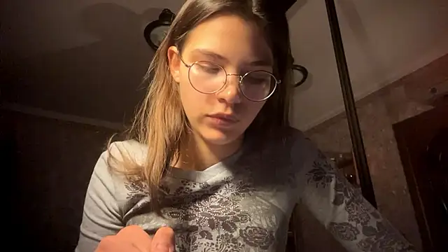 EdythRozier's cam snapshot