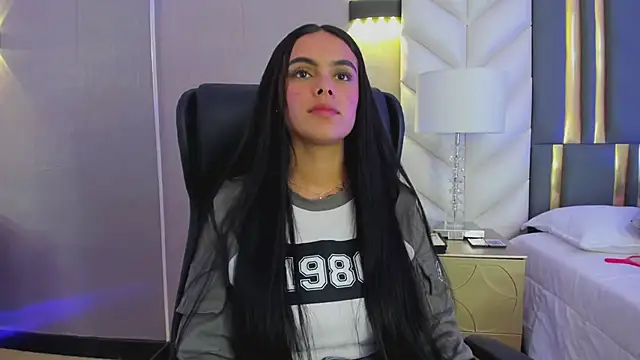 ChloeHarper_ live sex cam