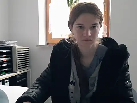 Mercedeswoman8's cam snapshot