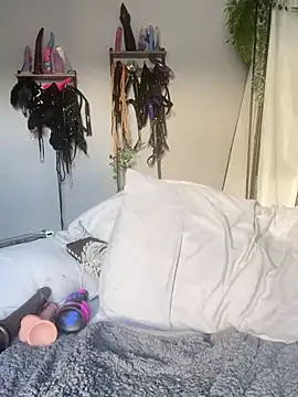 littleinkedblaise666's cam snapshot