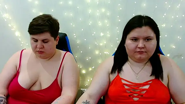 BeckyAndHellen live sex cam