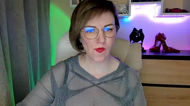 feliziaDesire's cam snapshot