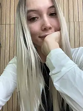 MoonSprinkle's cam snapshot